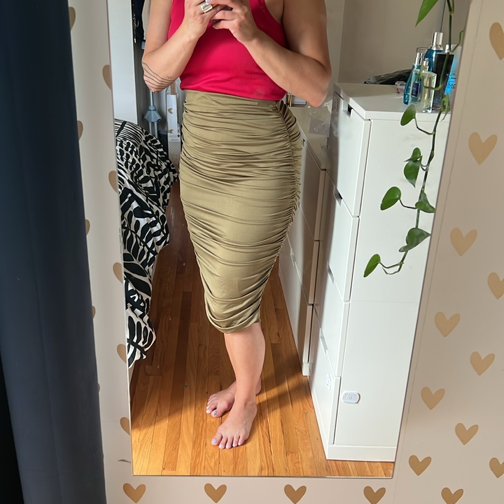 Ruched Khaki pencil midi skirt - very stretchy S/M